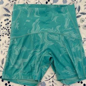 turquoise marble gymshark short